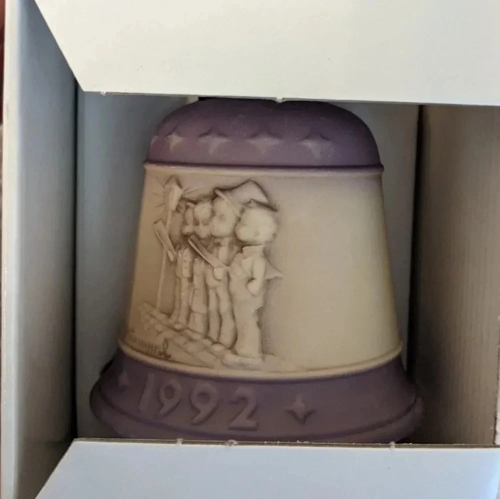MJ Hummel‎ Christmas Bell Harmony In Four Parts Fourth Edition 1992 Goebel